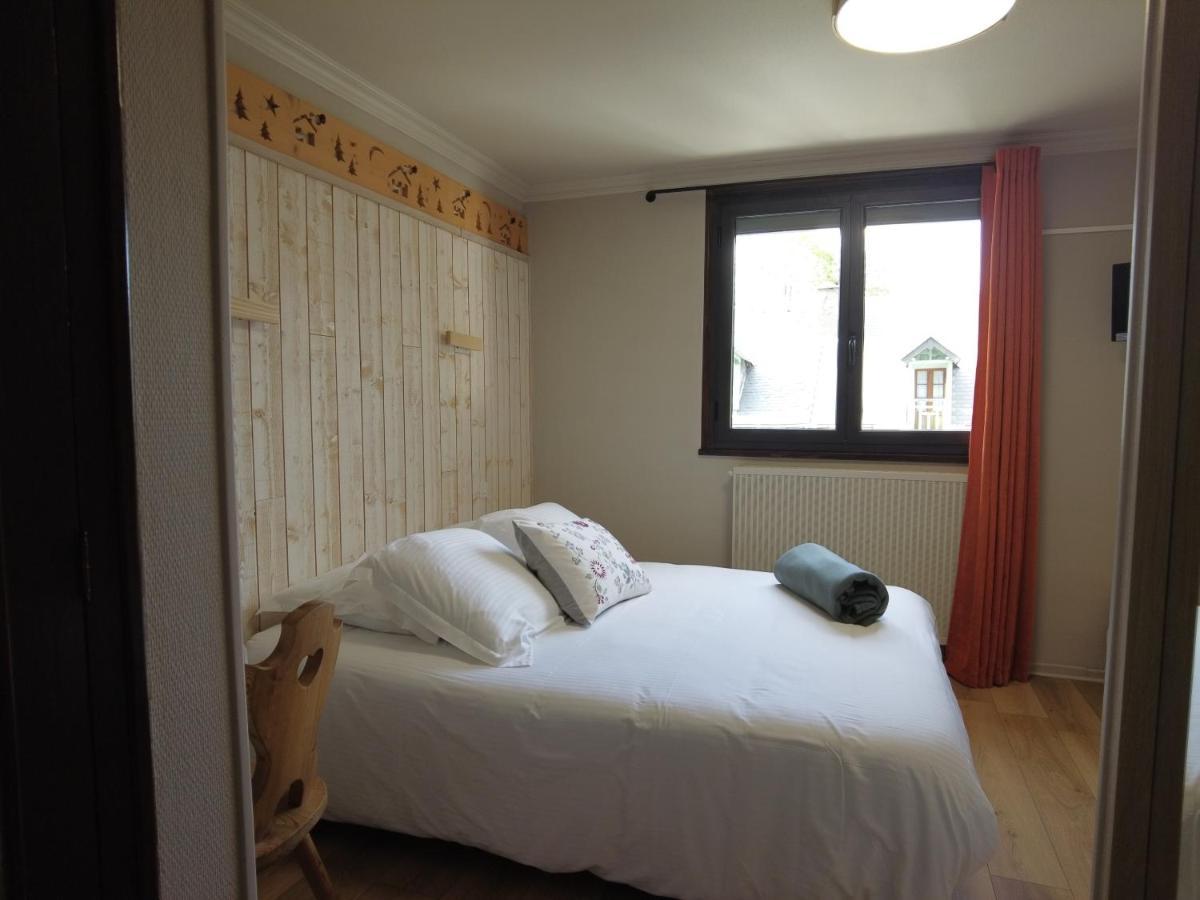 Hotel La Rencluse Saint-Mamet Exterior photo